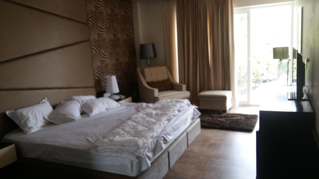 Hotel Hardy'S World Ludhiana Zimmer foto